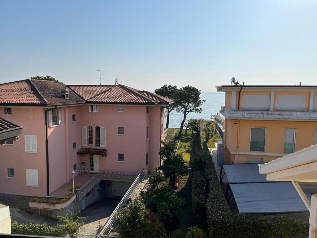 Perla Top Floor Apartment Sirmione Eksteriør bilde
